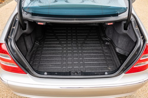 2004 Mercedes-Benz W211 E320 Avantgarde En venta (imagen 148 de 276)