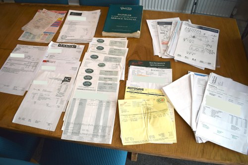 1966 Daimler 2 1/2 Litre V8 à vendre (picture 180 of 180)