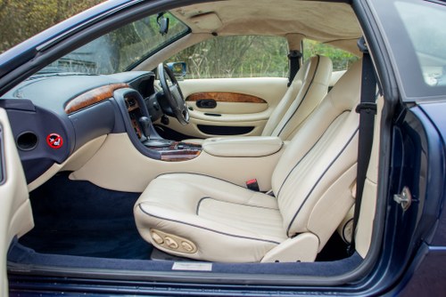 1999 Aston Martin DB7 Te koop (foto 15 van 87)