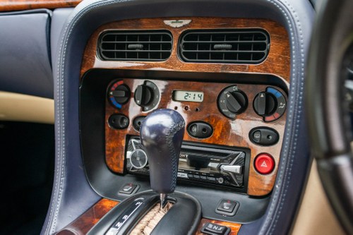 1999 Aston Martin DB7 Te koop (foto 22 van 87)