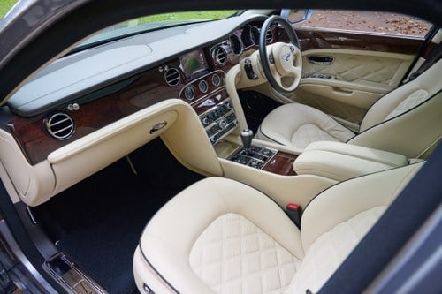 2013 Bentley Mulsanne V8 Mulliner Driving Specification In vendita (immagine 75 di 191)