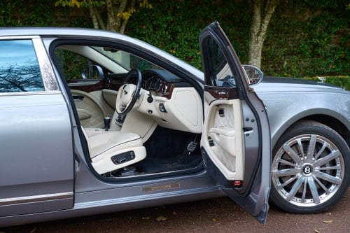 2013 Bentley Mulsanne V8 Mulliner Driving Specification In vendita (immagine 84 di 191)