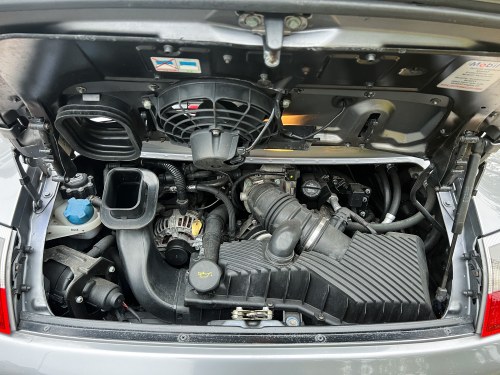 2001 Porsche 996 911 Carrera Cabriolet zum Verkauf (Bild 98 von 148)