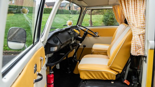 1971 Volkswagen T2 Bay Window Camper For Sale (picture 56 of 241)