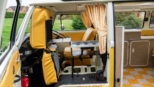 1971 Volkswagen T2 Bay Window Camper For Sale (picture 90 of 241)