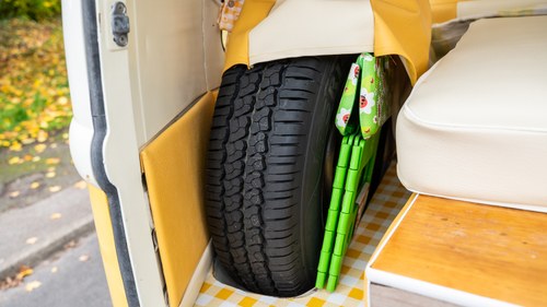 1971 Volkswagen T2 Bay Window Camper For Sale (picture 128 of 241)