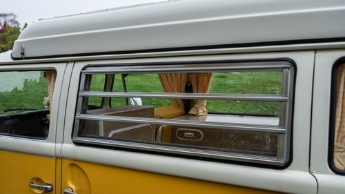 1971 Volkswagen T2 Bay Window Camper For Sale (picture 156 of 241)
