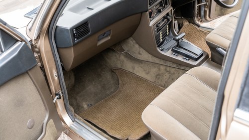 1984 BMW 528i (E28) Te koop (foto 53 van 220)