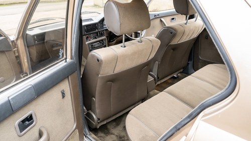 1984 BMW 528i (E28) Te koop (foto 59 van 220)