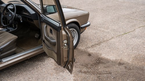 1984 BMW 528i (E28) Te koop (foto 70 van 220)