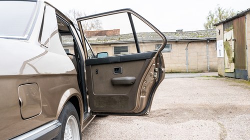 1984 BMW 528i (E28) Te koop (foto 73 van 220)