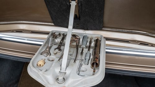 1984 BMW 528i (E28) Te koop (foto 83 van 220)