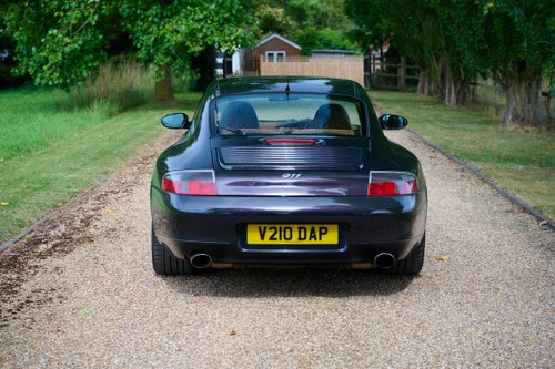 1999 Porsche 996 911 Carrera 4 Millennium Limited Edition In vendita (immagine 13 di 137)