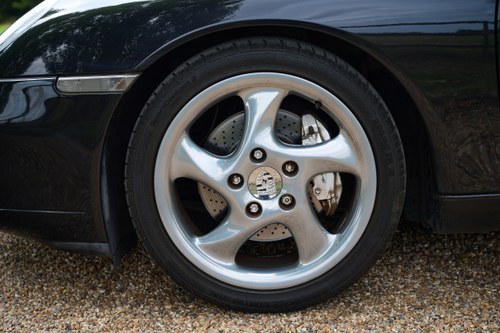 1999 Porsche 996 911 Carrera 4 Millennium Limited Edition In vendita (immagine 19 di 137)