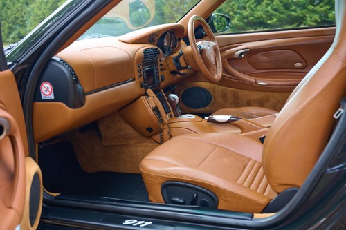 1999 Porsche 996 911 Carrera 4 Millennium Limited Edition In vendita (immagine 39 di 137)