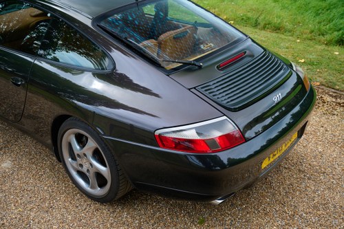 1999 Porsche 996 911 Carrera 4 Millennium Limited Edition In vendita (immagine 75 di 137)