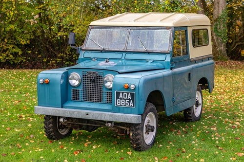 1964 Land Rover Series IIA 88” In vendita (immagine 34 di 168)