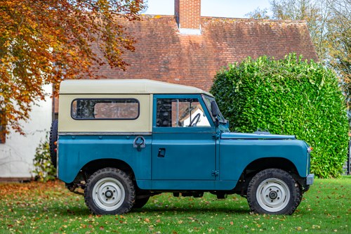1964 Land Rover Series IIA 88” In vendita (immagine 35 di 168)