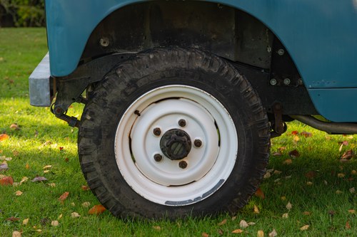 1964 Land Rover Series IIA 88” In vendita (immagine 39 di 168)