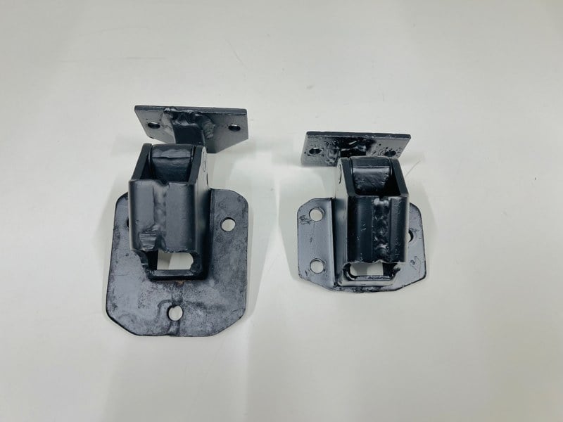 2 Alfa Romeo Giulietta Giulia Spider door hinges
