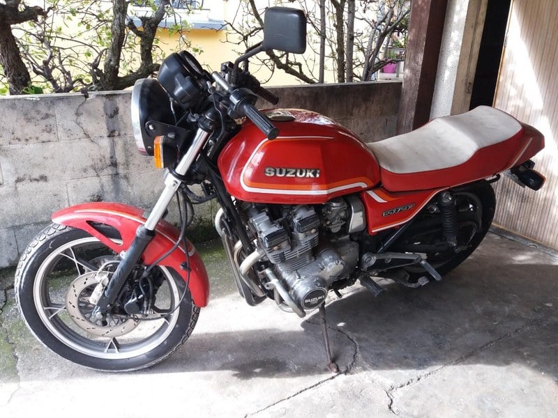1983 Suzuki GS 750 - 2 1983 Suzuki GS 750 - 2