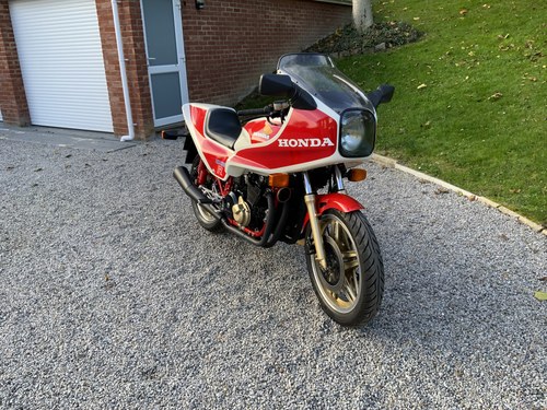 1981 Honda CB1100RB à vendre (picture 2 of 42)