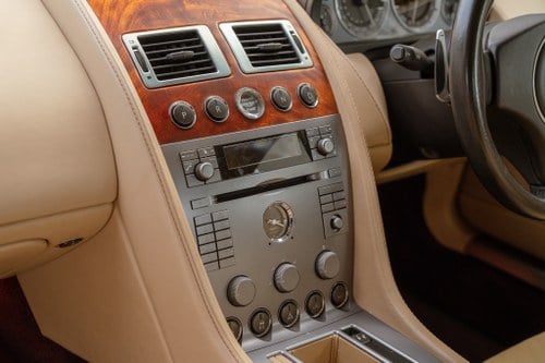 2005 Aston Martin DB9 For Sale (picture 28 of 133)