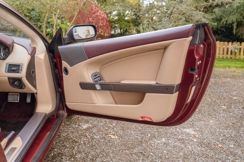 2005 Aston Martin DB9 For Sale (picture 54 of 133)