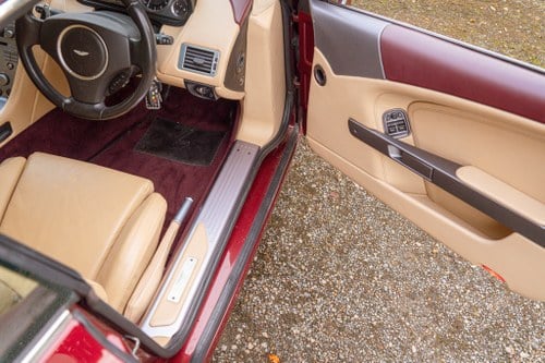 2005 Aston Martin DB9 For Sale (picture 55 of 133)