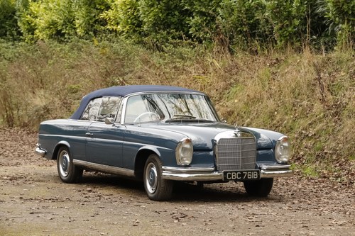 1964 Mercedes-Benz W111 220SE Cabriolet Te koop (foto 38 van 241)