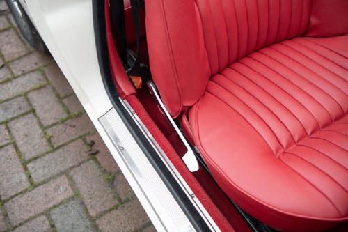 1975 Triumph Stag MkII For Sale (picture 59 of 192)