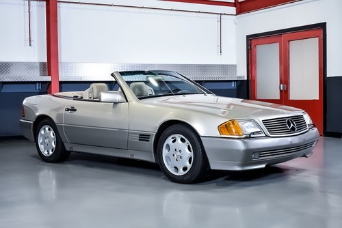 1994 Mercedes-Benz R129 SL320 Convertible 3.2L I6 For Sale (picture 1 of 140)