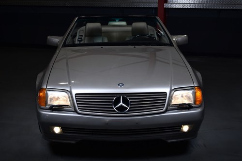 1994 Mercedes-Benz R129 SL320 Convertible 3.2L I6 For Sale (picture 3 of 140)