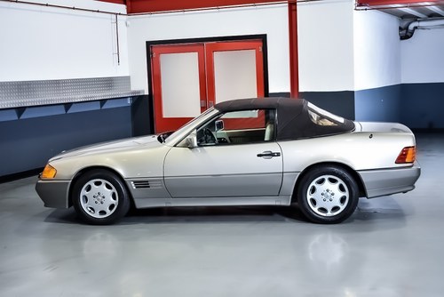 1994 Mercedes-Benz R129 SL320 Convertible 3.2L I6 For Sale (picture 34 of 140)