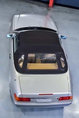 1994 Mercedes-Benz R129 SL320 Convertible 3.2L I6 For Sale (picture 35 of 140)