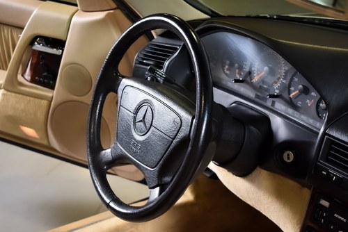 1994 Mercedes-Benz R129 SL320 Convertible 3.2L I6 For Sale (picture 69 of 140)