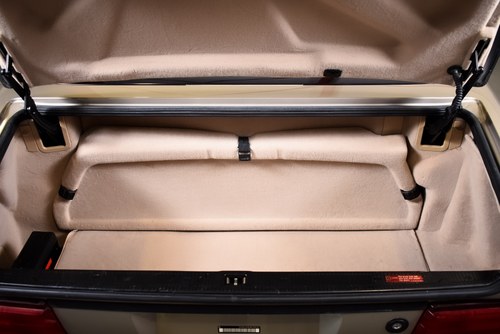1994 Mercedes-Benz R129 SL320 Convertible 3.2L I6 For Sale (picture 76 of 140)