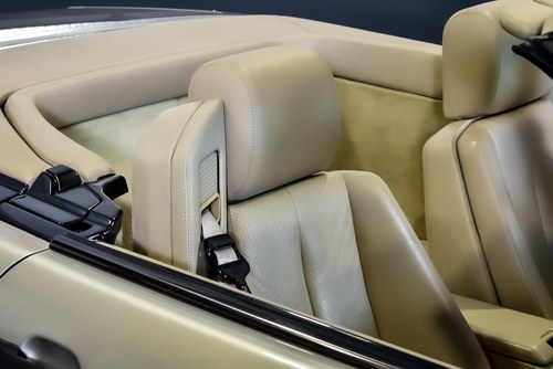 1994 Mercedes-Benz R129 SL320 Convertible 3.2L I6 For Sale (picture 86 of 140)