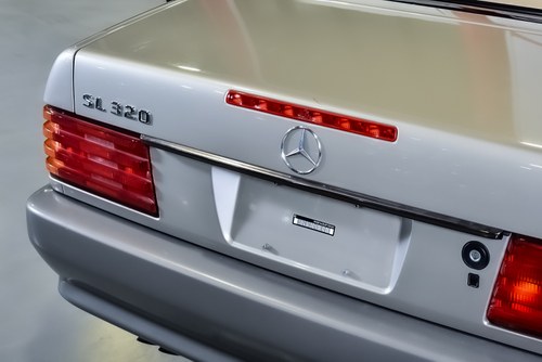 1994 Mercedes-Benz R129 SL320 Convertible 3.2L I6 For Sale (picture 113 of 140)