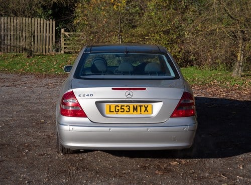 2003 Mercedes-Benz E240 Avantgarde In vendita (immagine 12 di 263)