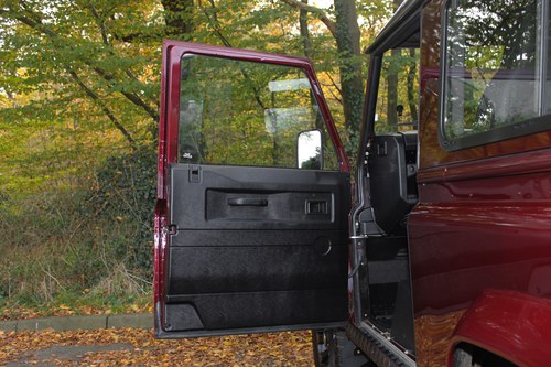 2015 Land Rover Defender 90 XS For Sale (picture 54 of 127)