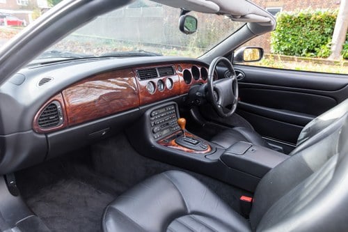 1998 Jaguar XK8 In vendita (immagine 65 di 184)