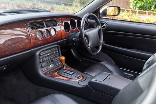 1998 Jaguar XK8 In vendita (immagine 66 di 184)