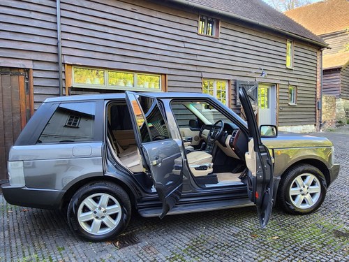 2004 Land Rover Range Rover Vogue 4.4L V8 In vendita (immagine 9 di 70)