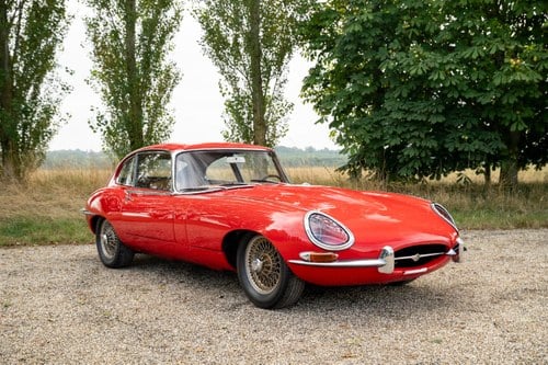 1966 Jaguar E-Type Series 1 2+2 In vendita (immagine 1 di 122)