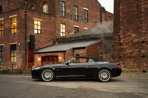2007 Aston Martin DB9 Volante à venda (imagem 8 de 128)