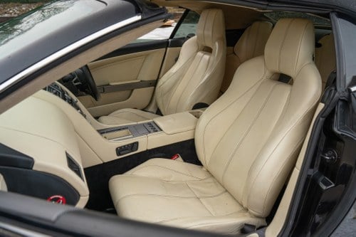 2007 Aston Martin DB9 Volante à venda (imagem 31 de 128)