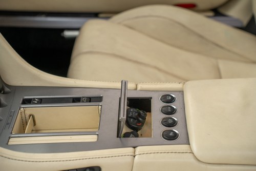 2007 Aston Martin DB9 Volante à venda (imagem 41 de 128)