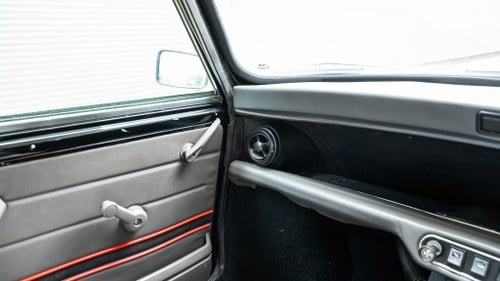 1988 Austin Mini Designer Te koop (foto 37 van 162)