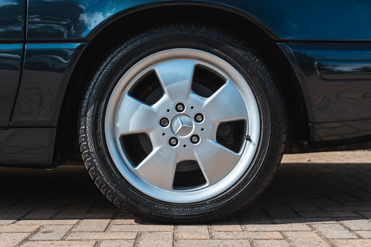 1999 Mercedes-Benz SL320 (R129) en venta por subasta